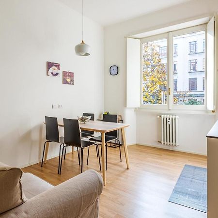 Spacious & Comfortable Apartment In Duomo By Easylife Milaan Buitenkant foto