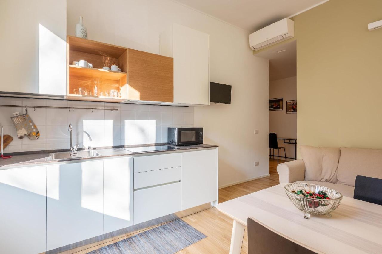 Spacious & Comfortable Apartment In Duomo By Easylife Milaan Buitenkant foto