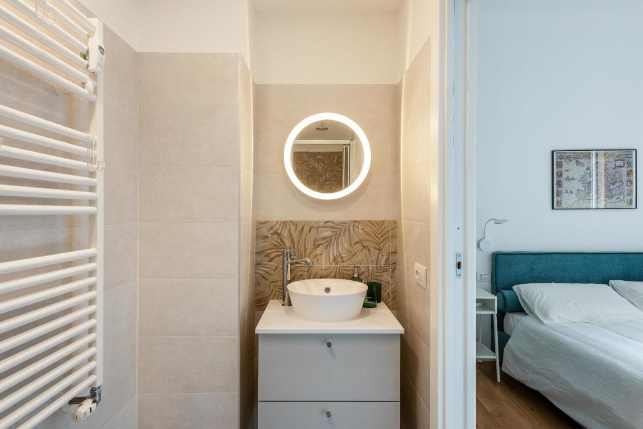 Spacious & Comfortable Apartment In Duomo By Easylife Milaan Buitenkant foto