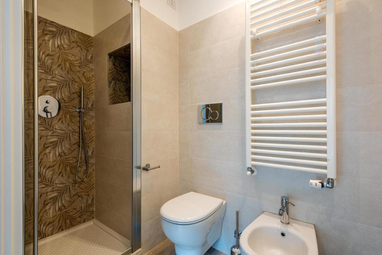 Spacious & Comfortable Apartment In Duomo By Easylife Milaan Buitenkant foto