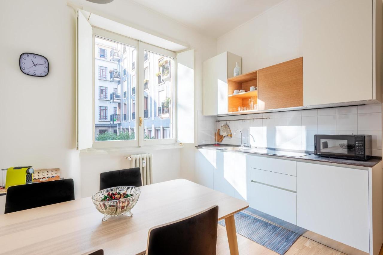 Spacious & Comfortable Apartment In Duomo By Easylife Milaan Buitenkant foto