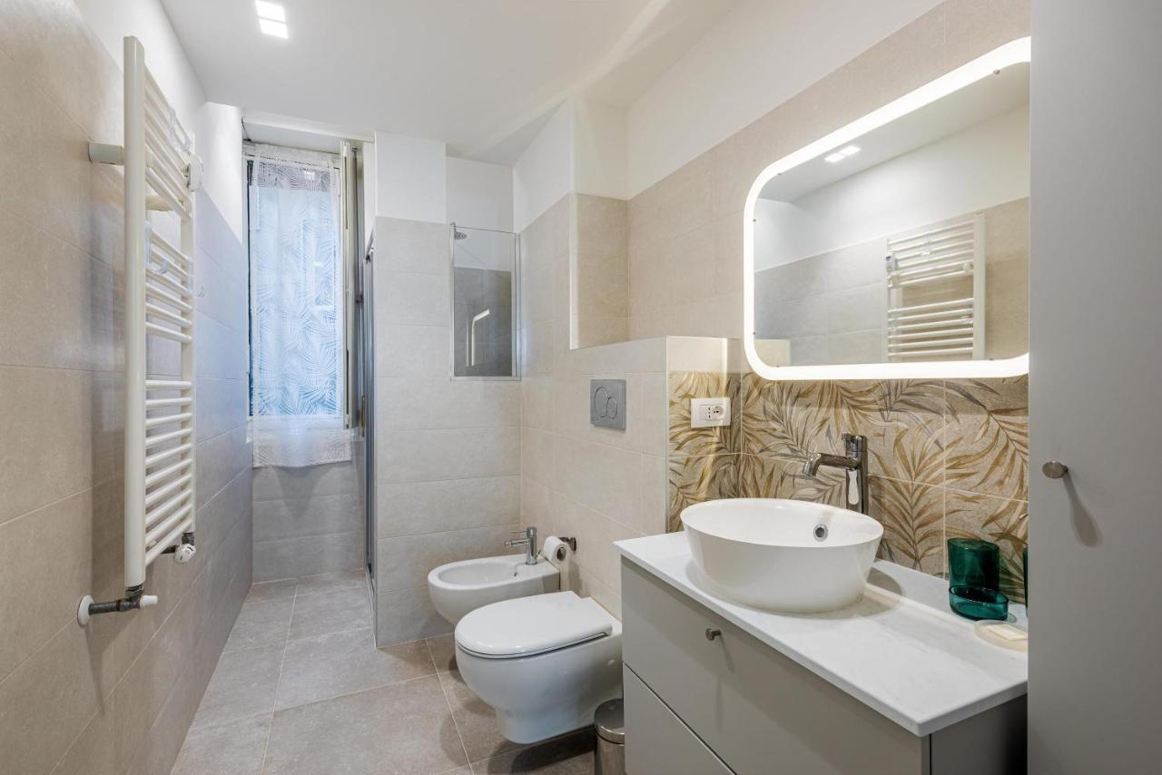 Spacious & Comfortable Apartment In Duomo By Easylife Milaan Buitenkant foto